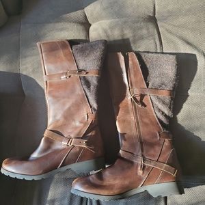 Teva Leather and wool boots